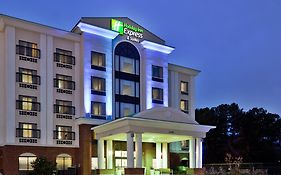 Holiday Inn Express & Suites Wilson Downtown