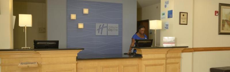 Holiday Inn Express & Suites Wilson-Downtown By Ihg Exterior photo
